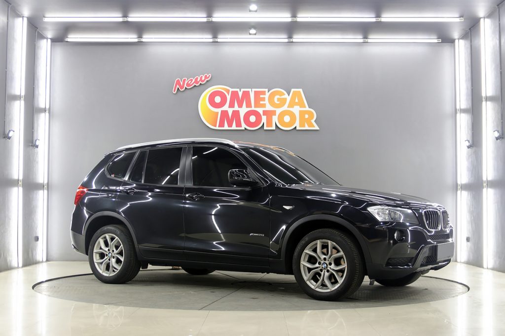 Omega Mobil BMW X3 XDRIVE 2.0I AT (KM 88.365) 