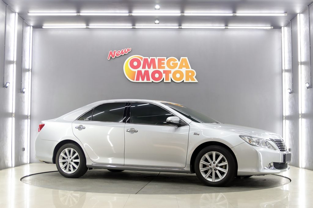 Omega Mobil T. CAMRY V 2.5 FACELIFT AT (KM 35.236) 