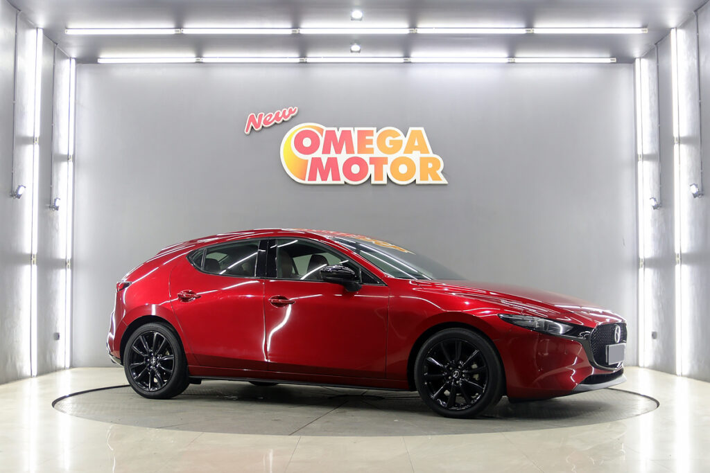 Omega Mobil MAZDA 3 HATCHBACK 2.0 AT (KM 27.247) 