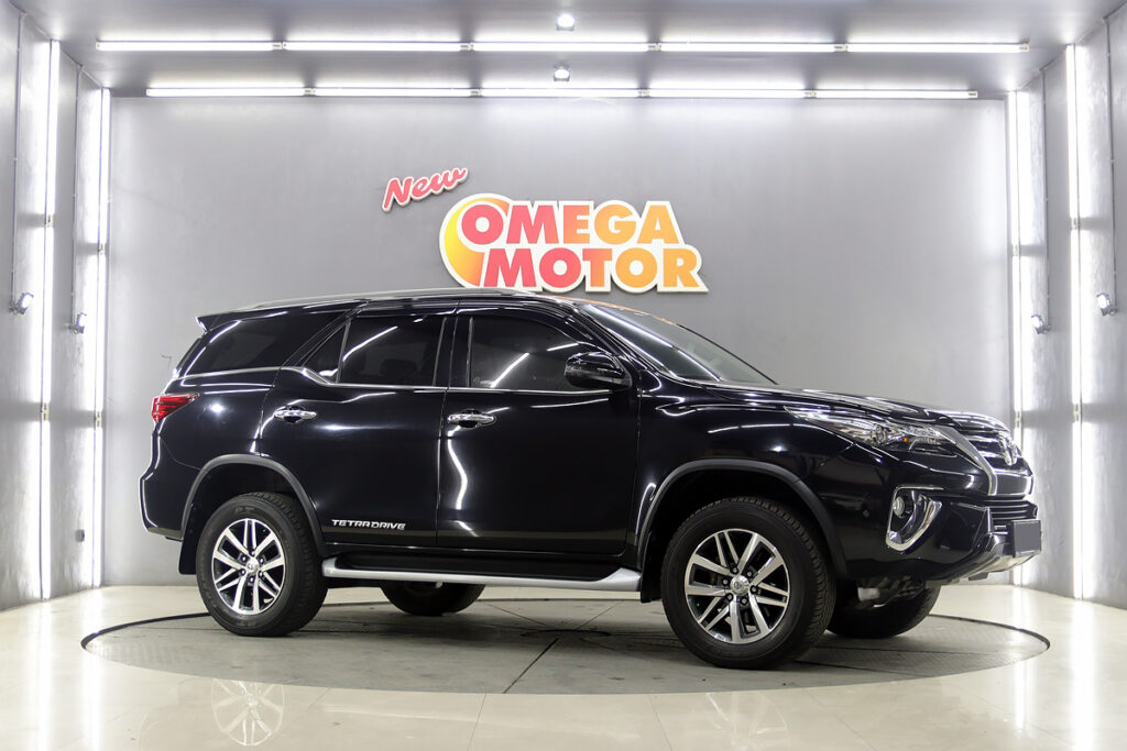 Omega Mobil T. FORTUNER 2.4 VRZ 4X4 AT (KM 46.585) 